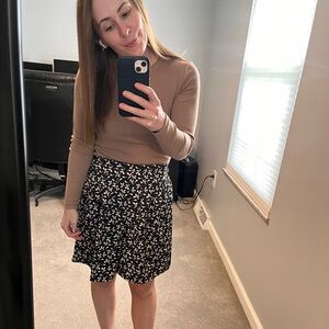 LOFT Black and Cream Leaf Pattern Skirt